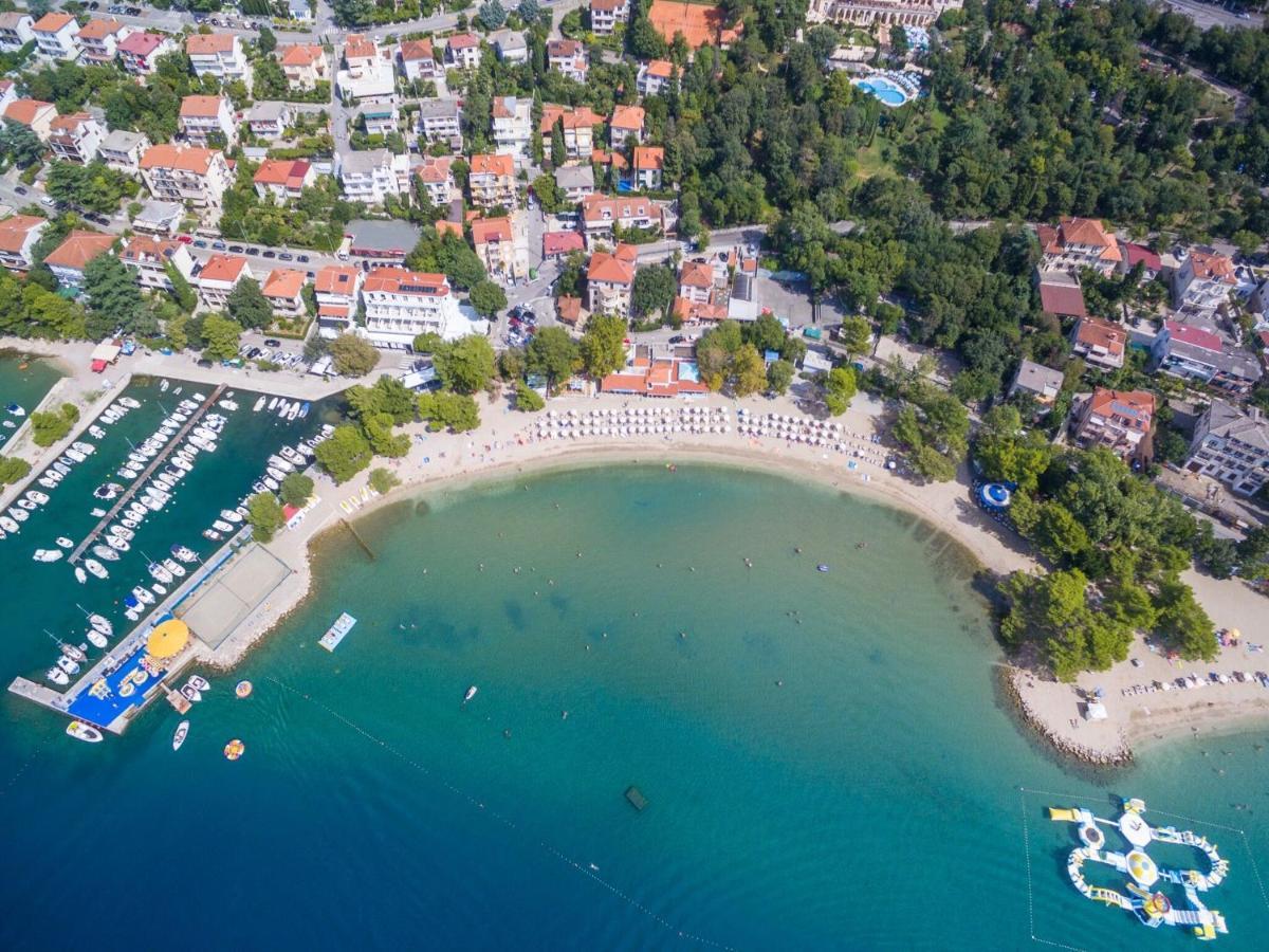 Apartments Artan Crikvenica Extérieur photo