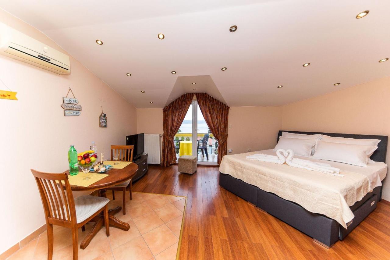 Apartments Artan Crikvenica Extérieur photo