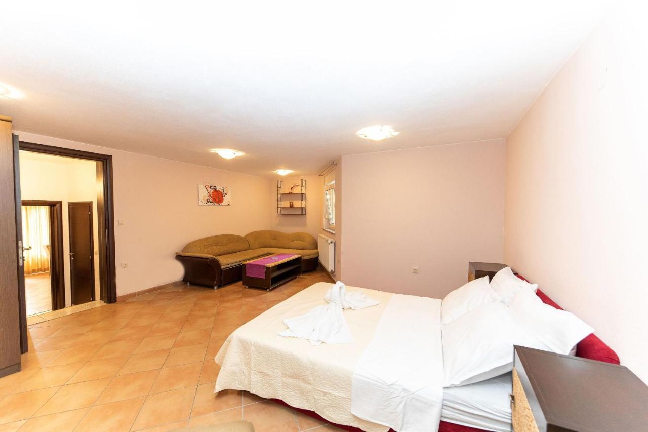 Apartments Artan Crikvenica Extérieur photo
