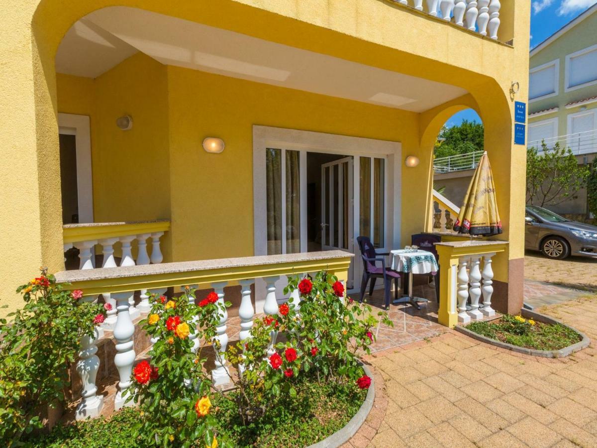 Apartments Artan Crikvenica Extérieur photo