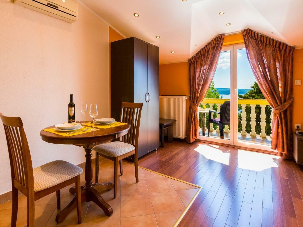 Apartments Artan Crikvenica Extérieur photo